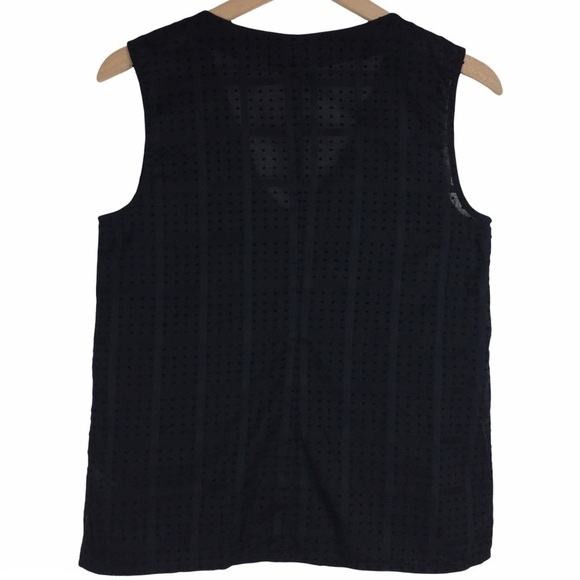 J CREW 100% Cotton Shell Top Sleeveless Swiss Dot V Neck Lightweight Size 4 - Picture 3 of 8